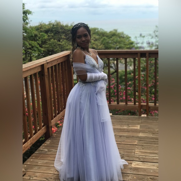 PROM DRESS - Picture 3 of 3